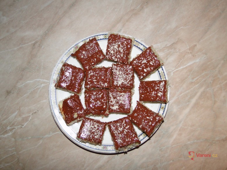 Jednoduché kokosové řezy - fotografie 2