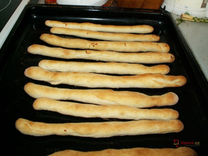 Slané tyčinky k vínu - fotografie 4