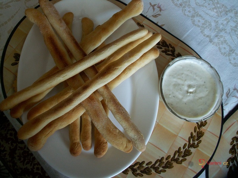 Slané tyčinky k vínu - fotografie 2