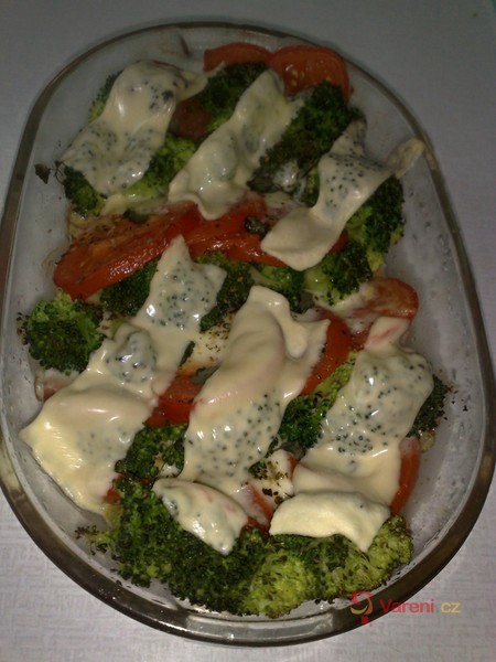 Zapečená brokolice s rajčaty a mozarellou - fotografie 2