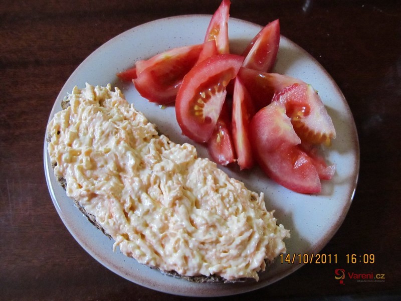 Mrkvová pomazánka s česnekem - fotografie 3