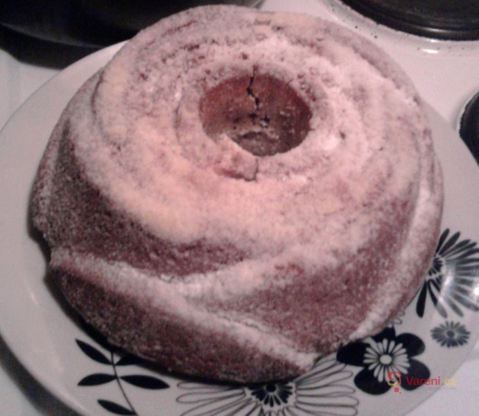 Jednoduchá hrnková bábovka - fotografie 3