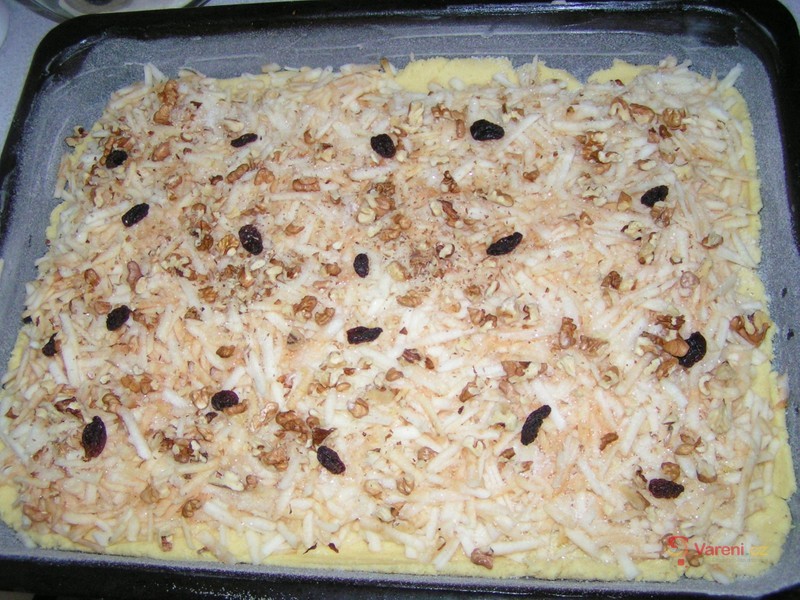 Mřížkový koláč s jablky - fotografie 2