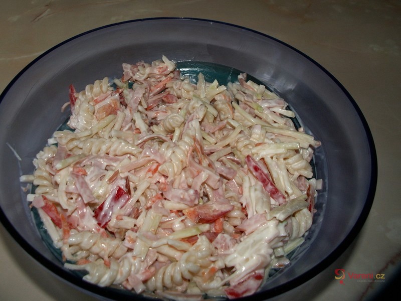 Těstovinový salát se zeleninou 1 - fotografie 2