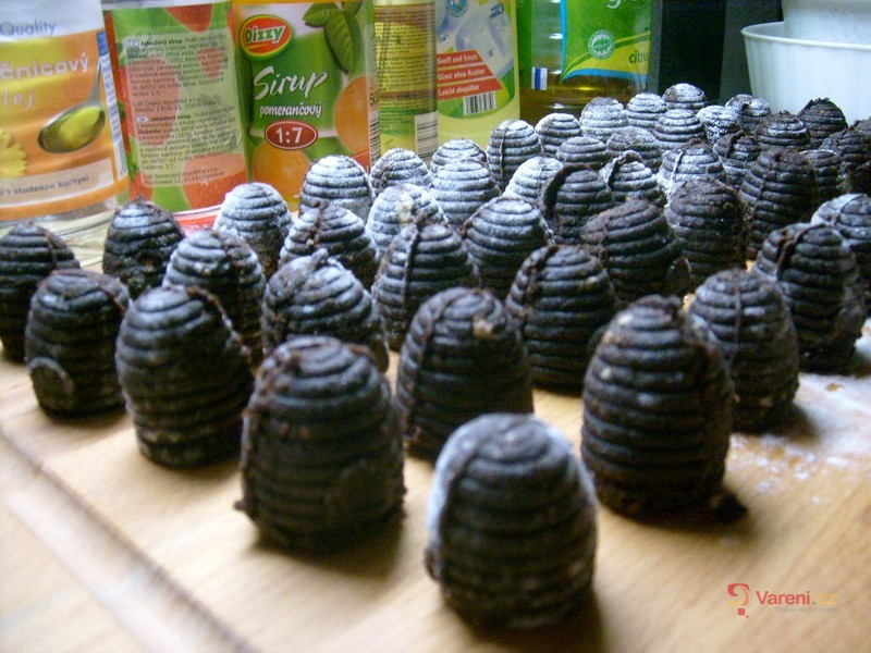 Včelí úlky - fotografie 2