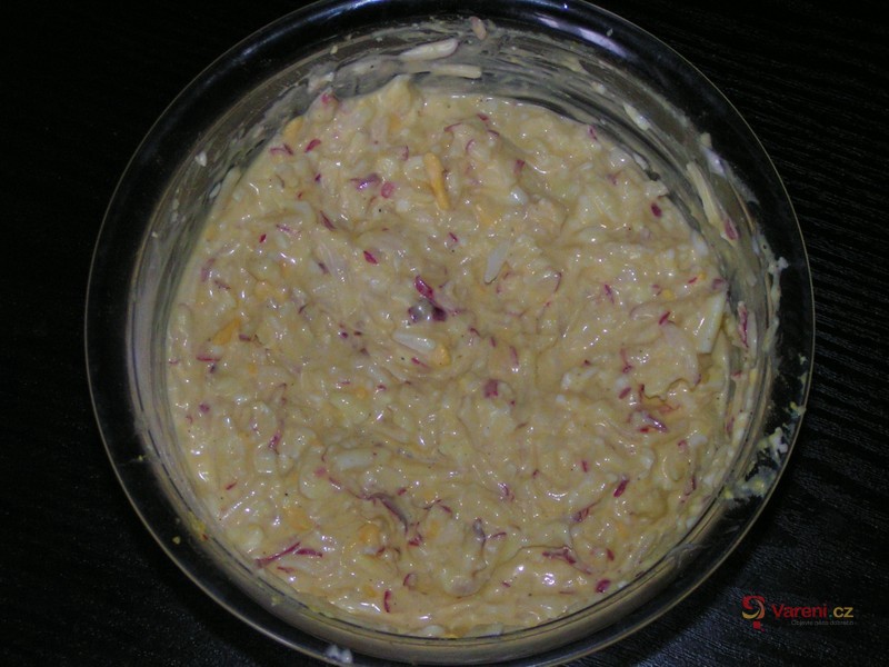 Ředkvičkový salát se sýrem - fotografie 5