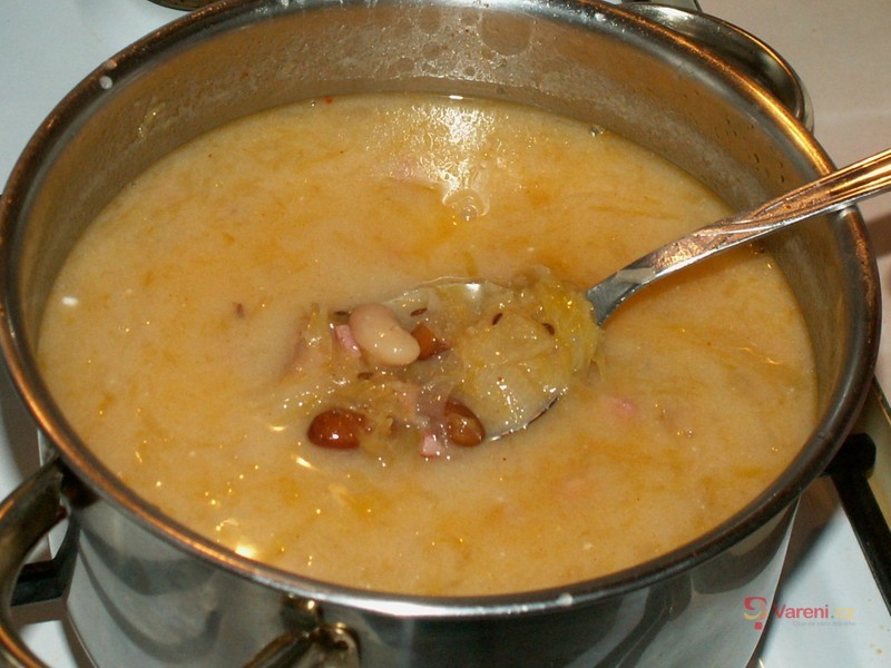 Uzená zelňačka s fazolemi - fotografie 2