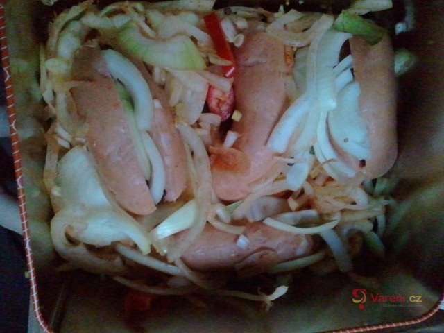 Buřty naložené v pivu - fotografie 2