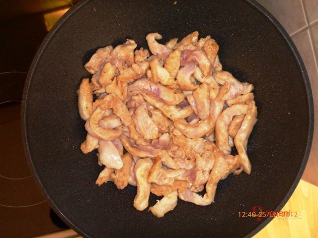 Rychlá čína s kuřecím masem - fotografie 5