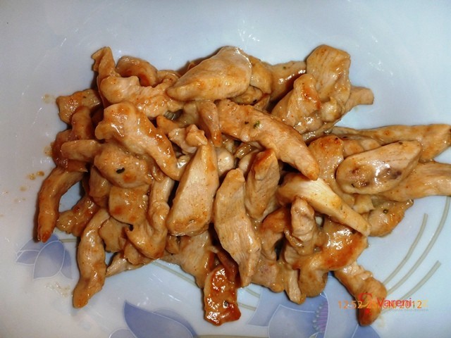 Rychlá čína s kuřecím masem - fotografie 3