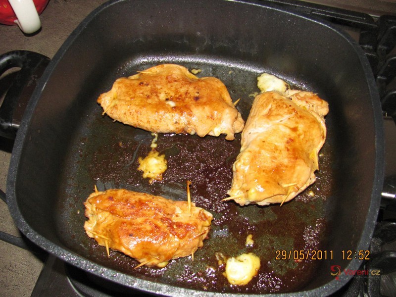 Plněný kuřecí plátek s nivou - fotografie 3