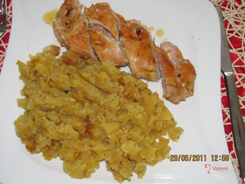 Plněný kuřecí plátek s nivou - fotografie 2