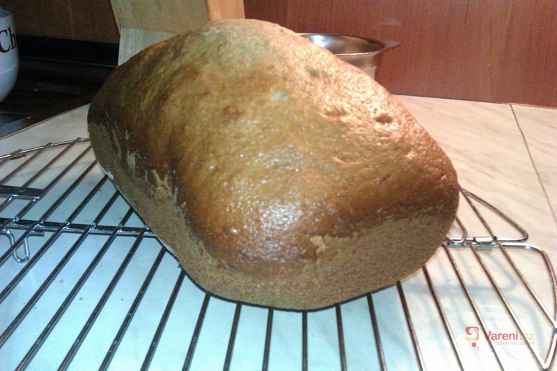 Banánový chlebíček z domácí pekárny - fotografie 2