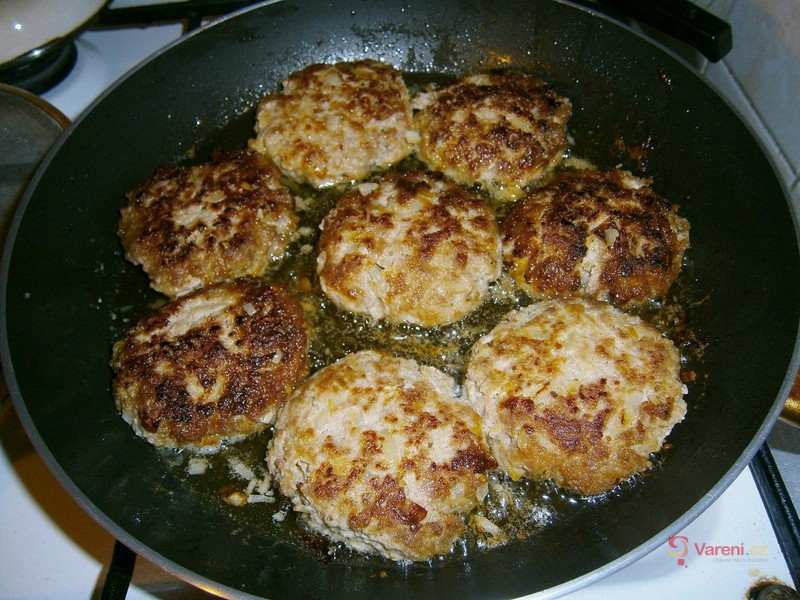 Šťavnaté karbanátky - fotografie 3