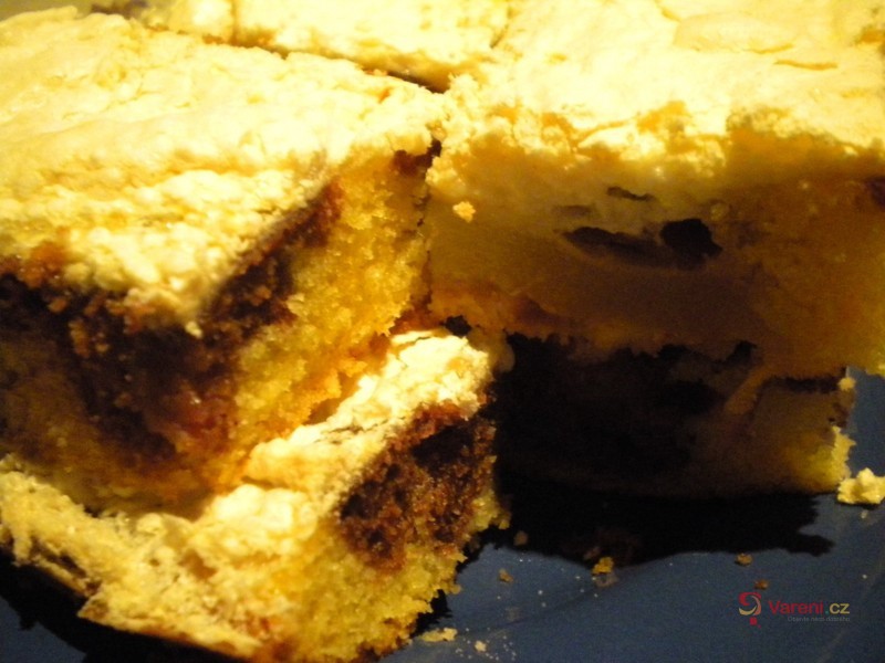 Ovocný koláč se sněhem - fotografie 3