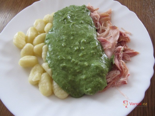 Gnocchi se špenátovou omáčkou - fotografie 2