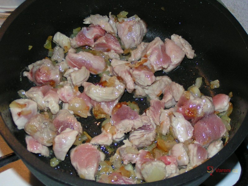 Náš maďarský guláš  - fotografie 5