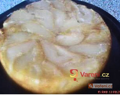 Obrácený hruškový koláč