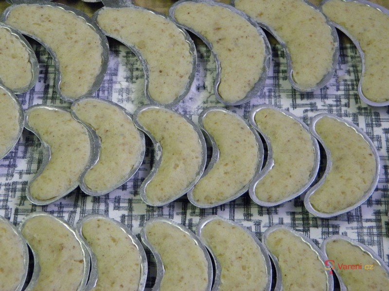 Vanilkové rohlíčky s mandlemi - fotografie 3