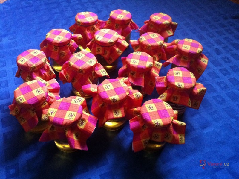 Med z květů pampelišek - fotografie 2