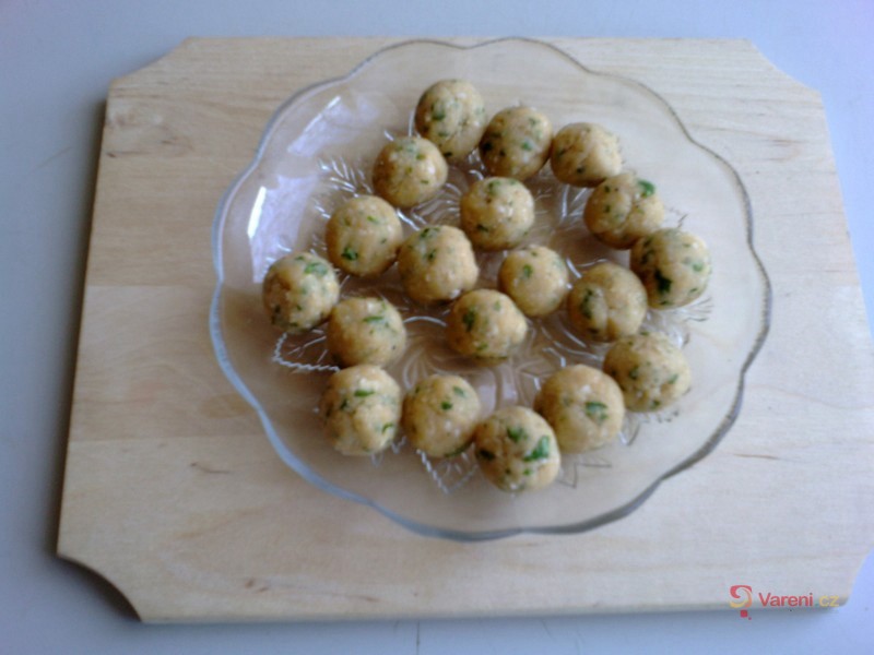 Strouhankové knedlíčky  - fotografie 3