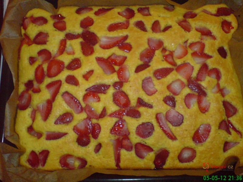 Jahodová bublanina - fotografie 3