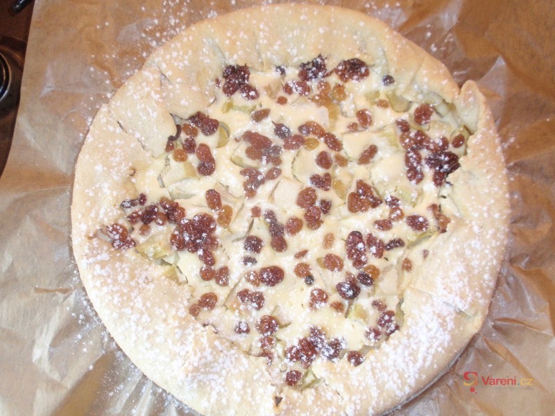 Selský rebarborový koláč - fotografie 2