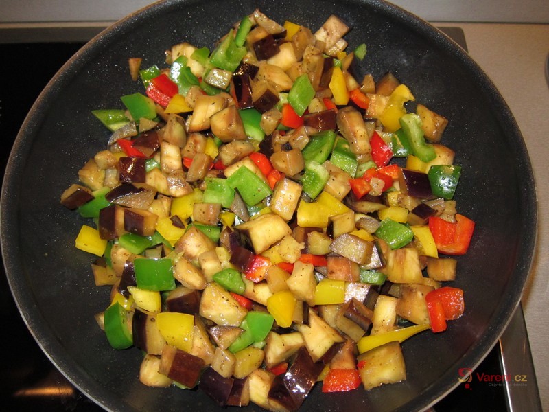 Těstoviny s lilkem - fotografie 2