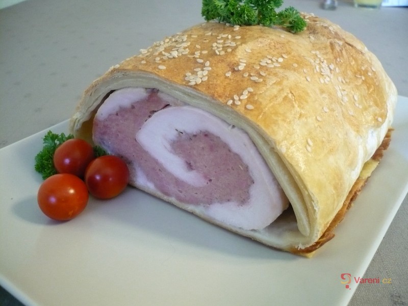 Plněná krůtí roláda v listovém těstě - fotografie 2