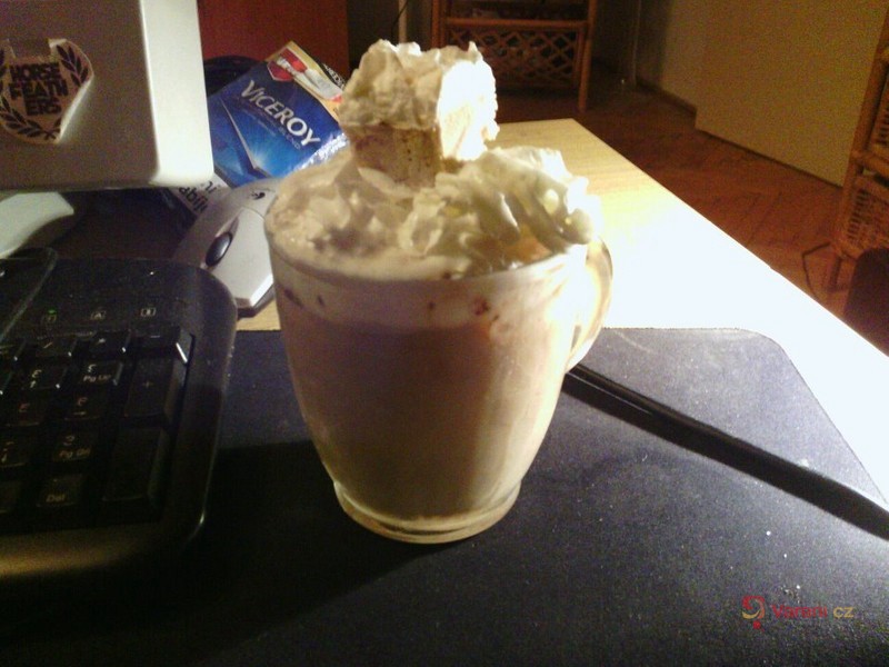 Jednoduchá ledová káva - fotografie 3