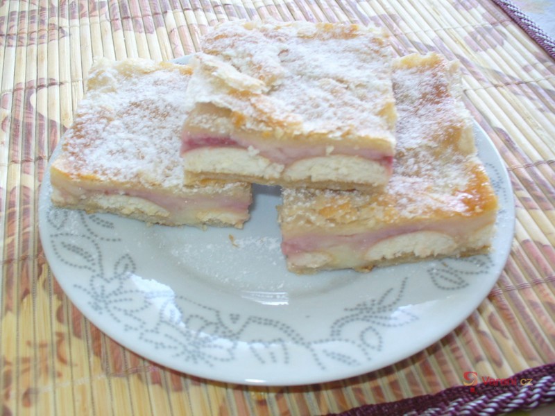 Pudinková buchta s piškoty - fotografie 3