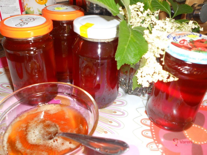 Med z květů černého bezu - fotografie 3