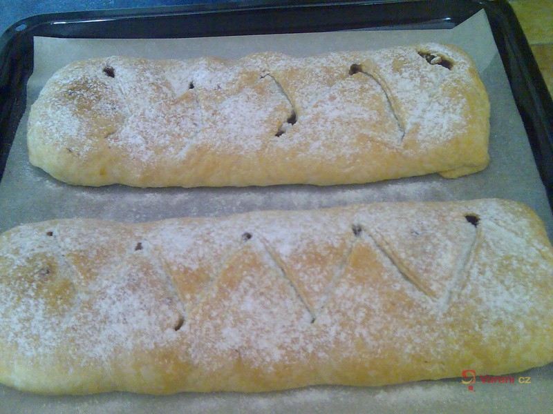 Sváteční štrúdl - fotografie 3