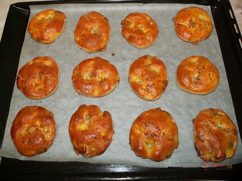 Škvarkové placky s bramborovou náplní - fotografie 5