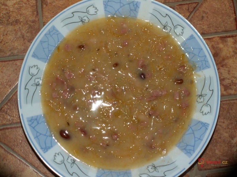 Uzená zelňačka s fazolemi - fotografie 3