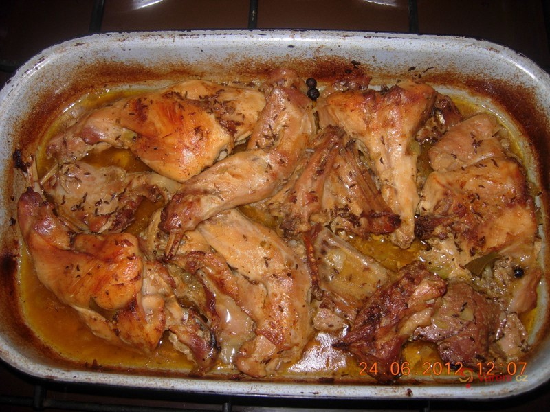 Tradiční pečený králík - fotografie 4