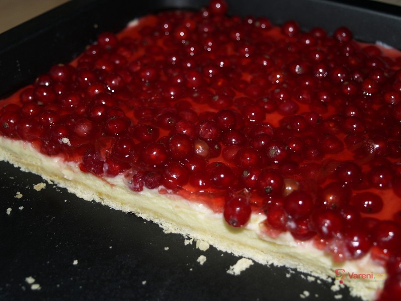 Hříšný rybízový koláč - fotografie 3