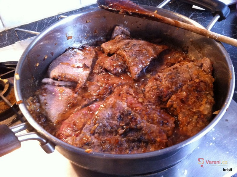 Hovězí na žampionech - fotografie 5