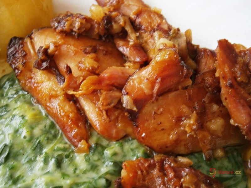 Uzená stehna pečená v tlakovém hrnci - fotografie 3