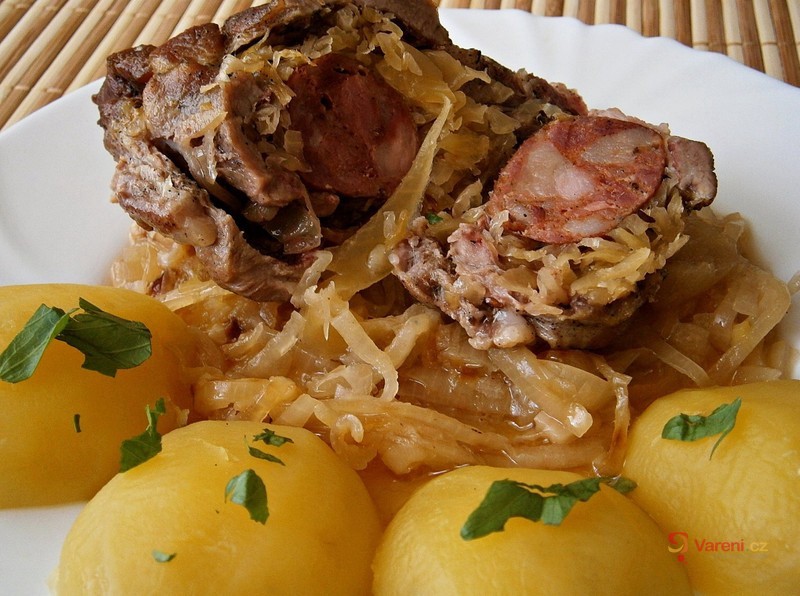 Krkovičkové závitky v cibuli - fotografie 2