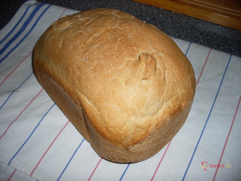Výborný chléb z domácí pekárny