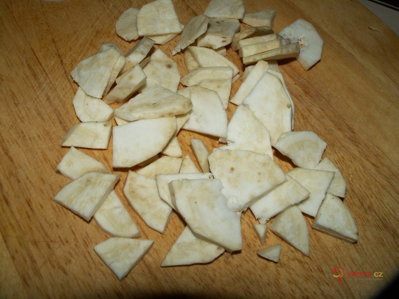 Roláda  na celeru s bramborovým knedlíkem - fotografie 2