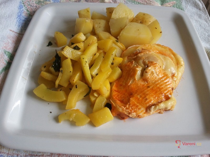 Restovaná cuketa s hermelínem - fotografie 2