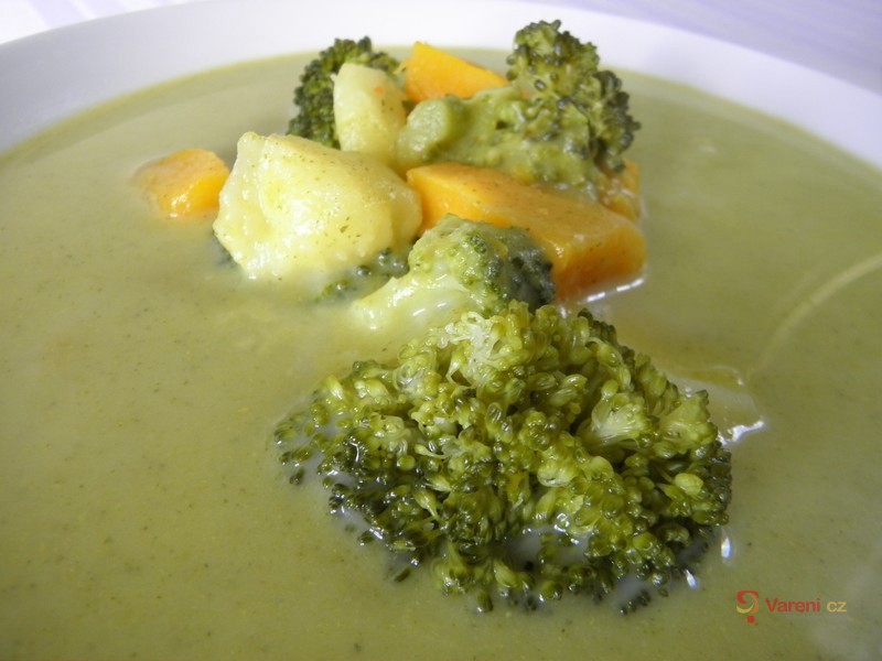 Jemná brokolicová polévka s dýní