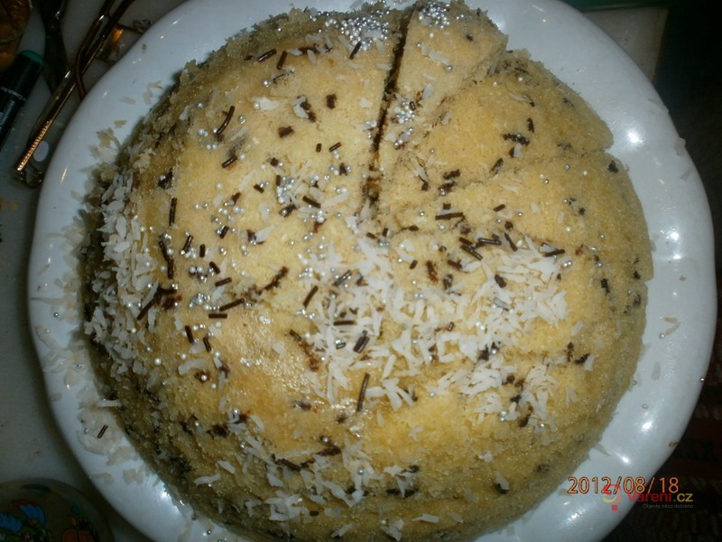 Kokosový moučník z mikrovlnky - fotografie 2