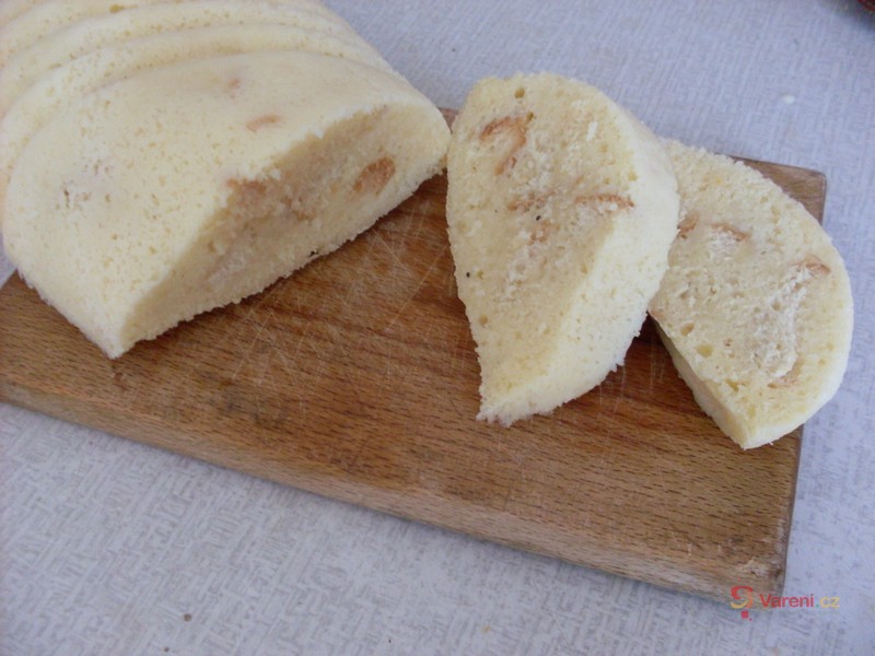 Rychlý houskový knedlík v mikrovlnce - fotografie 4