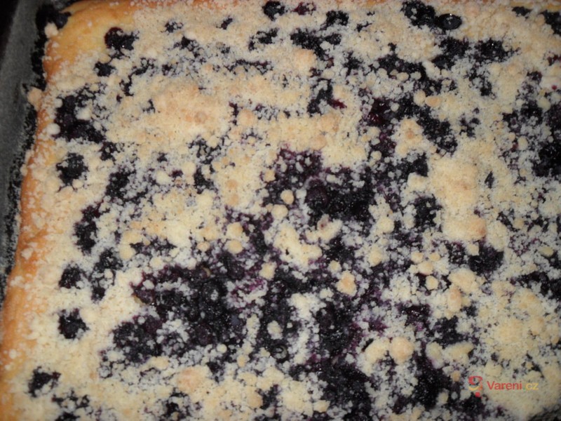 Babiččin borůvkový koláč - fotografie 4