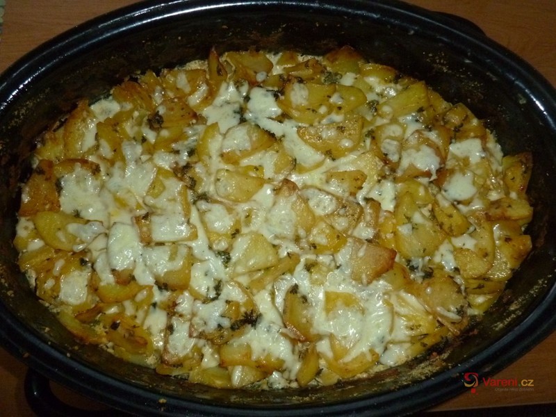 Zapečená cuketa s brambory a uzeninou - fotografie 2