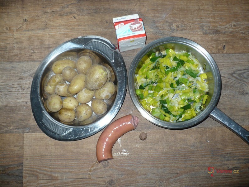 Zapečené brambory s pórkem