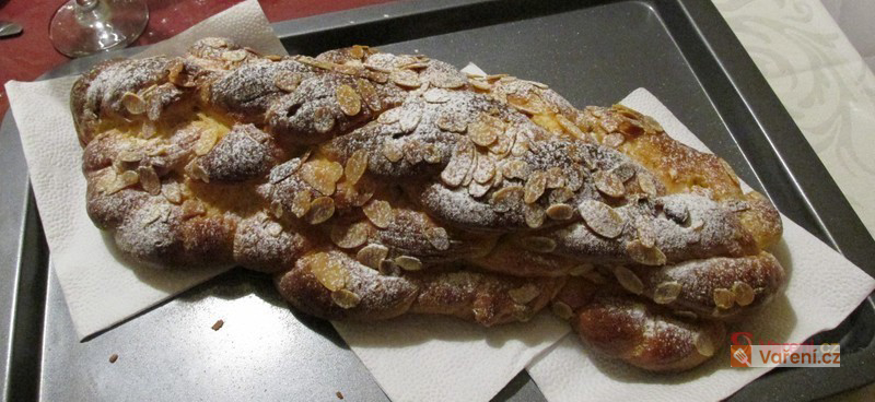 Štědrovečerní vánočka